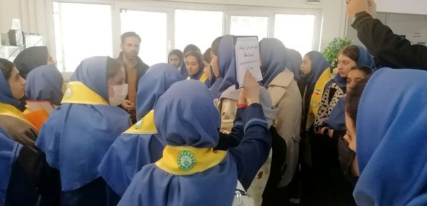 بازدید دانش‌آموزان پیشتاز از شعبه تامین اجتماعی شهرکرد
