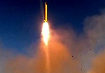 شلیک ممتد موشک‌های بالستیک و بارش پهپادهای سپاه بر لانه مخفی دشمن