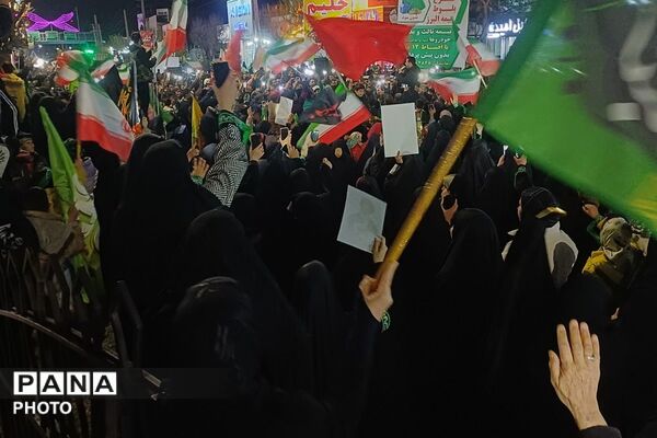 حضور دانش‌آموزان و فرهنگیان فشافویه در آیین‌های شبانه؛ نمایش بصیرت و تجدید میثاق با آرمان‌های شهدا