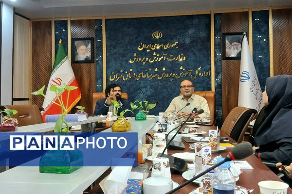 برگزاری دومین جلسه شورای دانش‌آموزی شهرستان‌های استان تهران 