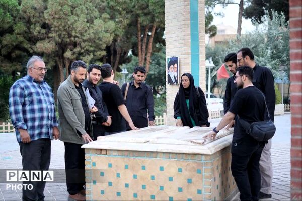 دومین نشست فعالان رسانه ای استان قم با موضوع تشییع رهبر شهید 