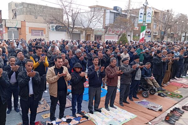 نماز عید فطر در شهرستان قروه