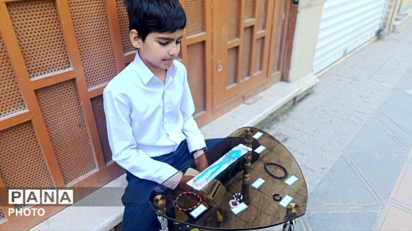 از پیر تا کودک در نماز جمعه نیشابور حضور دارند-۲