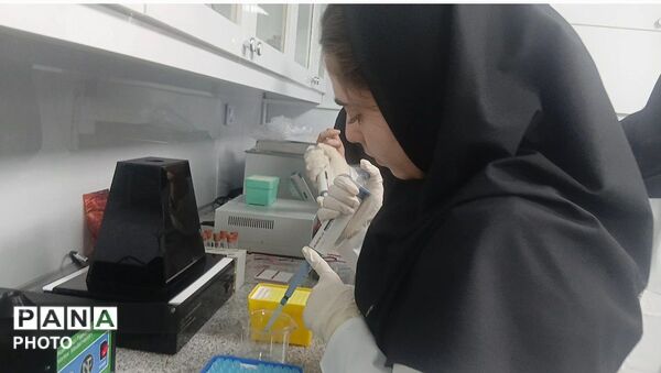 کارسوق دانش آموزان سمپادی در پژوهش سرای ابوریحان ناحیه ۵ 