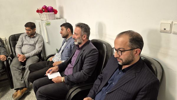 برگزاری جلسه شورای اداری در بلده
