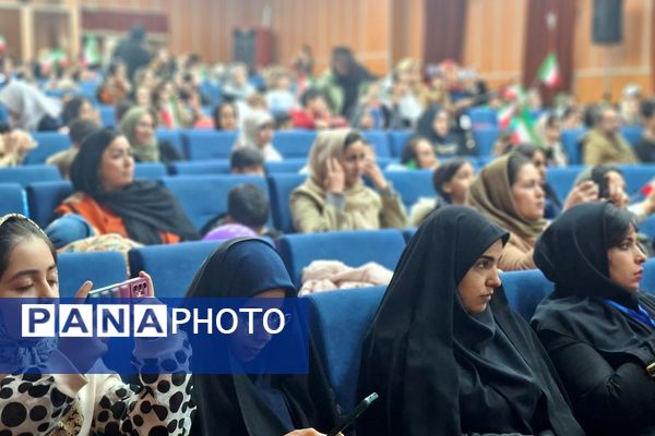 برگزاری جشنواره فرهنگی- تربیتی، هنری خانواده بزرگ کانون ملائک قرچک