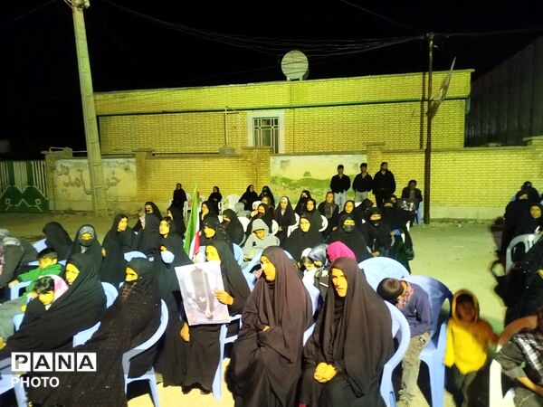 راهپیمایی شبانه در حمایت از نیروی‌های مسلح کشور 