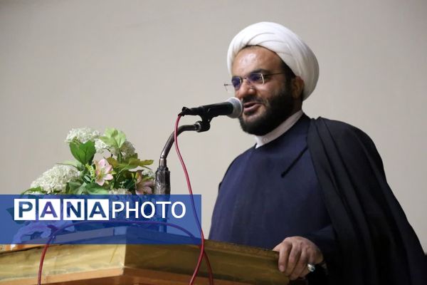 سلسله نشست‌های تبیینی «آب و سراب» در شهرستان فارسان