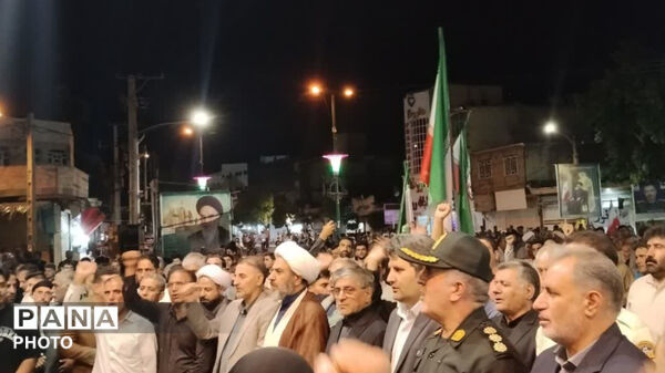 نود و هفت شب حضور حماسی و با شکوه مردم کوهدشت، در میدان امام خمینی(ره)
