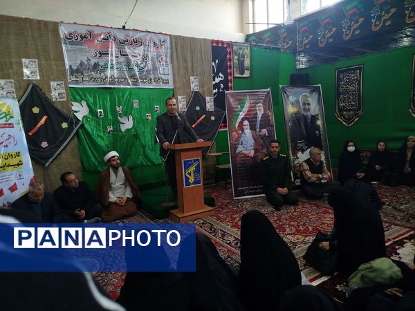 اعزام دانش‌آموزان دختر آشخانه به اردوی راهیان نور