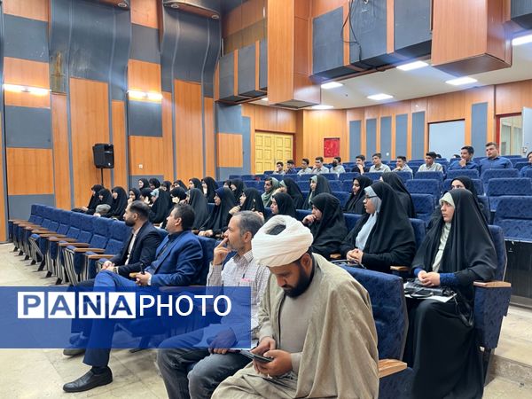 گفتمان نماز با حضور دانش‌آموزان دختر شهر قدس