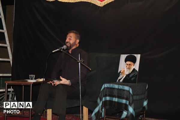 آیین عزاداری شب پنجم محرم در مسجد شیرزاد