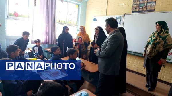 افتتاح پروژه‌های نوآورانه در مدرسه شهید معلم به‌مناسبت روز جهانی کودک