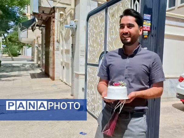 جشن روز معلم در دبستان عذرا پورشهریاری با برنامه های ویژه برگزار شد