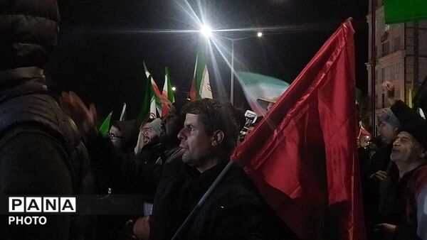 گذری بر سی و ششمین  حماسه مردم نیشابور در بلوار فضل 