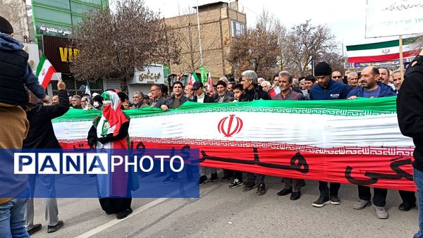 راهپیمایی یوم الله ۲۲ بهمن ماه امسال پررنگ تر از همیشه در شهر نیشابور 