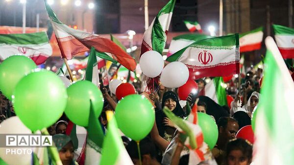 طوفان حضور مردم لرزه بر اندام دشمنان انداخت