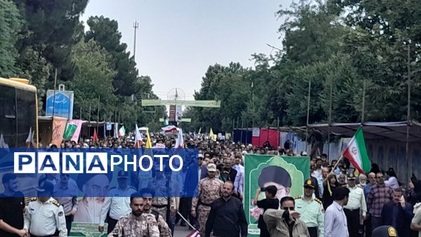  حضور بی نظیر مردن نیشابور در راهپیمایی بر علیه حمله رژیم صهیونسیتی