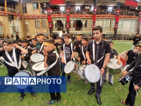 مراسم احلی من العسل در خوانسار