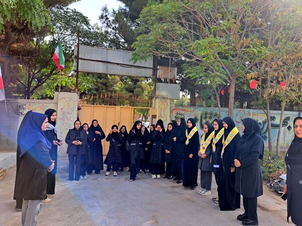 برگزاری جشن جوانه‌ها در آموزشگاه تکتم باخرز