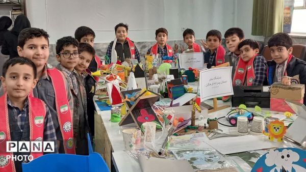 نمایشگاه جابربن‌ حیان در دبستان پسرانه فرهنگیان ۱