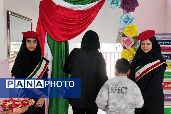 آغاز همدلی خانه و مدرسه، در جلسه انجمن اولیا و مربیان دبیرستان مهدیه