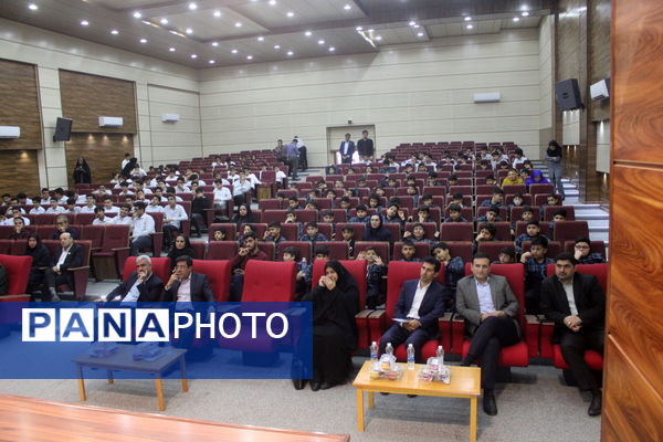 انتخابات شورای دانش‌آموزی مدرسه شهدای هسته‌ای بوشهر