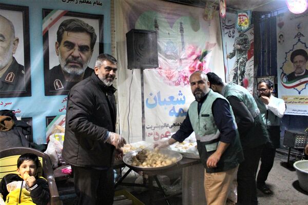 شور و عشق زائران جشن نیمه شعبان در قم