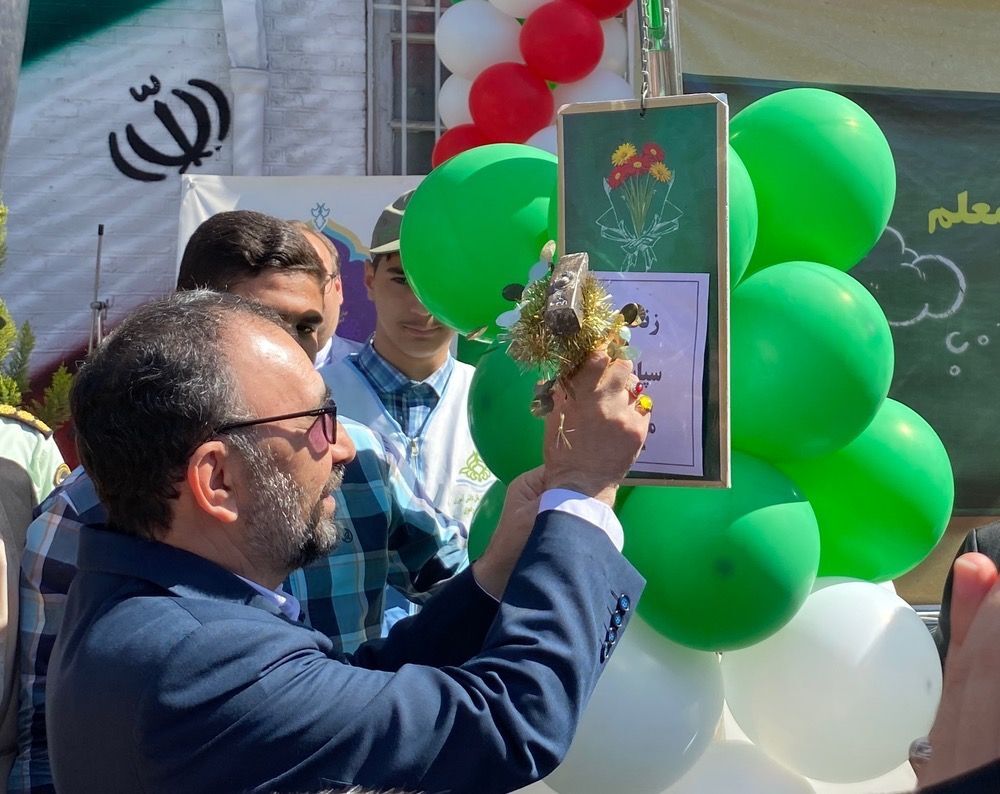  زنگ سپاس در هنرستان جلیل نصیرزاده آموزش و پرورش ناحیه یک