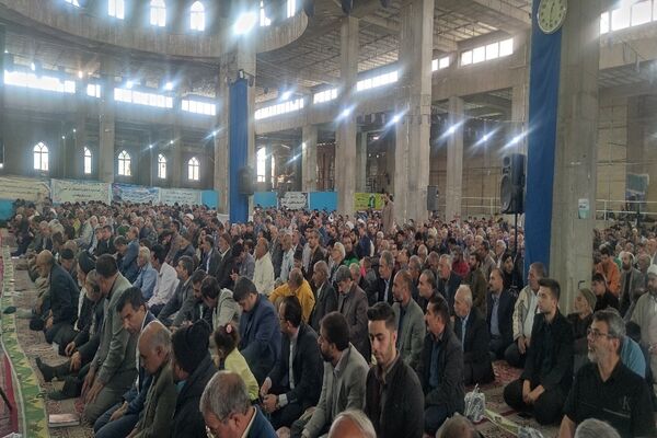برپایی نماز جمعه و بزرگداشت روز معلم در  مسجد جامع نیشابور