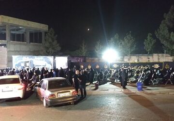 حضور پرشور مردم در موکب مردمی ریحانه نبی(س)  روستای هیو ساوجبلاغ
