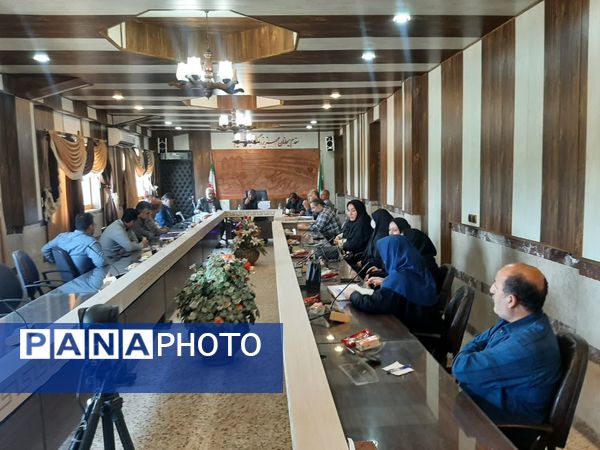 جلسه شورای آموزش و پرورش در عباس آباد