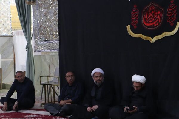 ارادتمندان اهل‌بیت در شب چهارم فاطمیه گرد هم آمدند