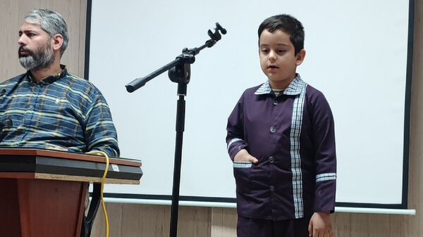 حضور پرشور دانش آموزان قرآن‌خوان ملارد در چهل و سومین دوره مسابقات قرآن عترت و نماز 