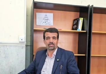 هدف از افتتاح زمین چمن مصنوعی و رختکن استاندارد، افزایش شور و نشاط دانش‌آموزان در است