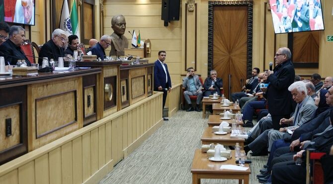 ایران در مذاکرات هرگز از خطوط قرمز و منافع ملی خود عقب‌نشینی نمی‌کند