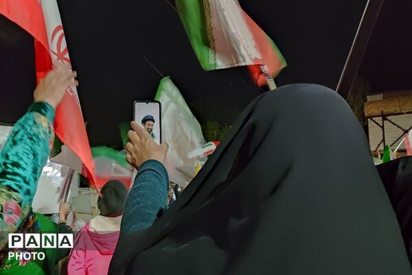 مقاومت در خیابان‌های شهر بار ادامه دارد