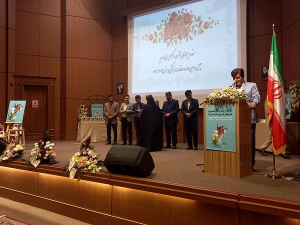 تجلیل از دانش‌آموزان برگزیده چهل و دومین‌ مسابقات فرهنگی و هنری امید فردا ناحیه ۳ مشهد مقدس 