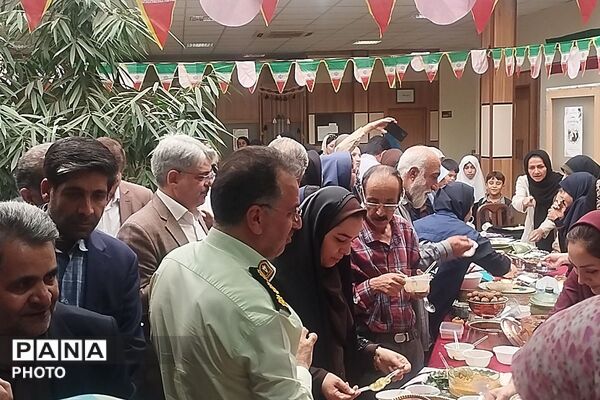 از عطر غذاهای سنتی تا رنگین‌کمان اقوام ایران در دبستان هدی