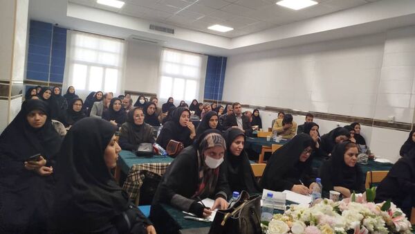 اولین همایش توانمندسازی آموزگاران در بازشناسی خط قرآن درسی و شیوه‌های نوین آموزش کشور در آذربایجان شرقی