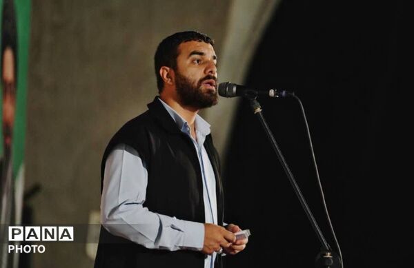 پژواک همبستگی در حریم دانش