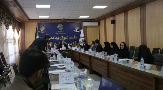 بررسی طرح‌های جدید تربیتی در جلسه شورای برنامه ریزی سازمان دانش‌آموزی آذربایجان شرقی