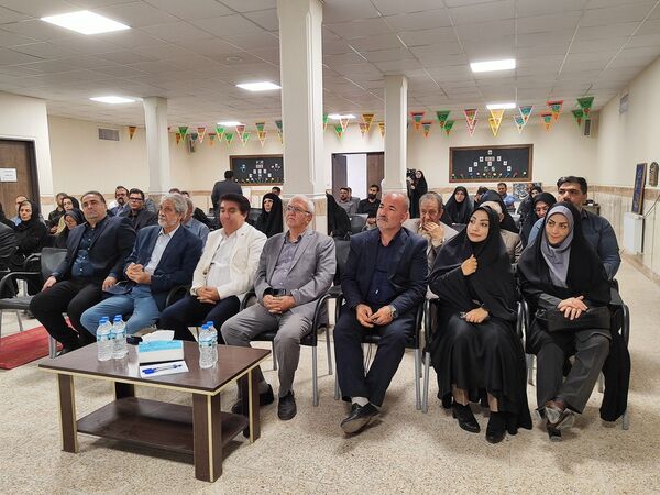 خشت‌گذاری همزمان ۳ باب مدرسه خیری مشارکتی 12 کلاسه در فردیس