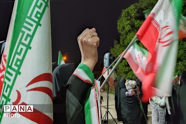 جوشش غیرت انقلابی مردم شهر بار در  اجتماعات شبانه