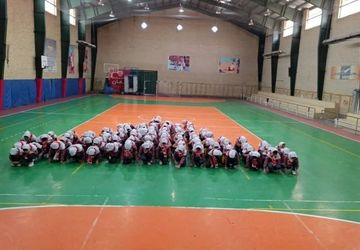 اجرای پیرامید «حریفت منم» توسط دانش‌آموزان مدرسه دخترانه فاطمه الزهرا(س)