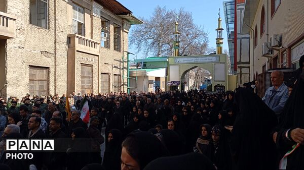 شهید عالی بر دوش هم استانی های خود تشیع شد 
