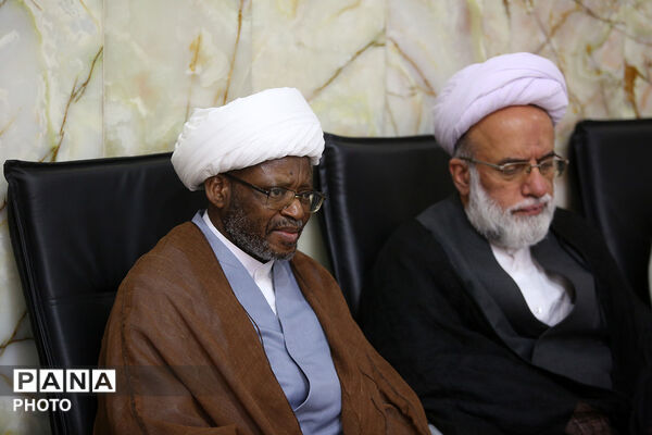 بزرگداشت رهبر شهید انقلاب از سوی نهادهای بین‌المللی در قم