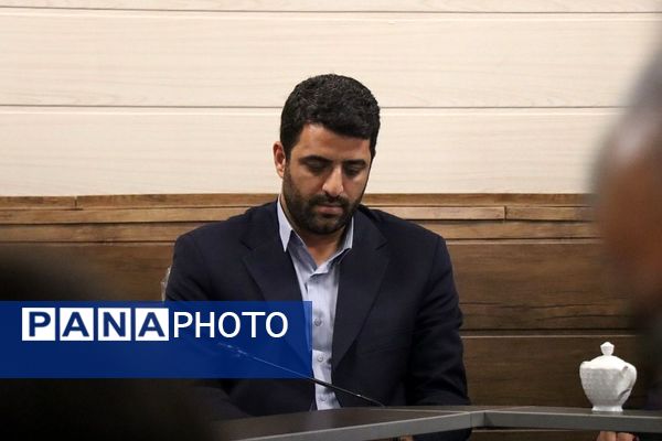 نشست خبری مدیر آموزش و پرورش پاکدشت به مناسبت گرامیداشت هفته معلم