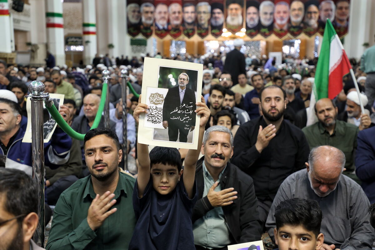مراسم چهلمین روز شهادت «علی لاریجانی» در قم