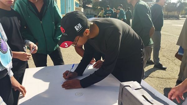 انتخابات شورای دانش آموزی در دبیرستان شاهد ابوذر غفاری نیشابور 